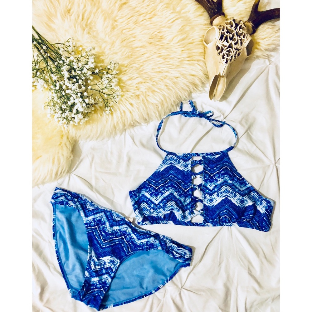 Swim suit